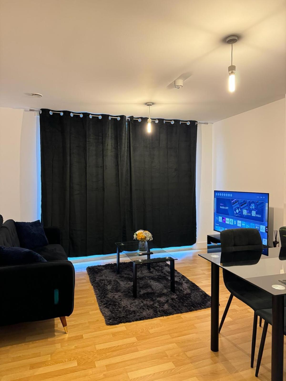 Spacious 2 Bedrooms Apartment In Stratford Λονδίνο Εξωτερικό φωτογραφία