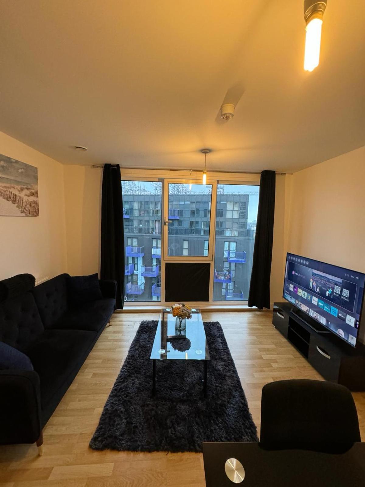 Spacious 2 Bedrooms Apartment In Stratford Λονδίνο Εξωτερικό φωτογραφία