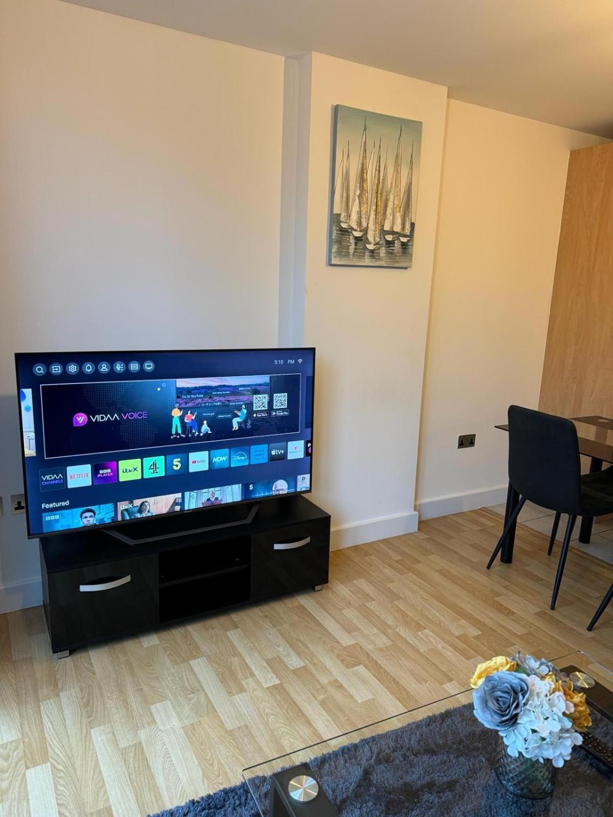 Spacious 2 Bedrooms Apartment In Stratford Λονδίνο Εξωτερικό φωτογραφία